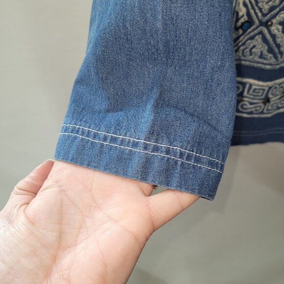 Nina Piccalino Shirt Womens 8 Blue Denim Beaded Toggle Jacket Shacket Vintage - Picture 7 of 15